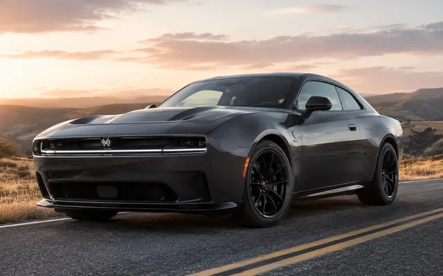 Dodge Charger SIXPACK più potente: debutto l’8 agosto 2026