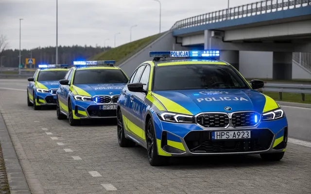 Polska drogówka dostała pierwsze 44 BMW z zamówienia na 100 aut