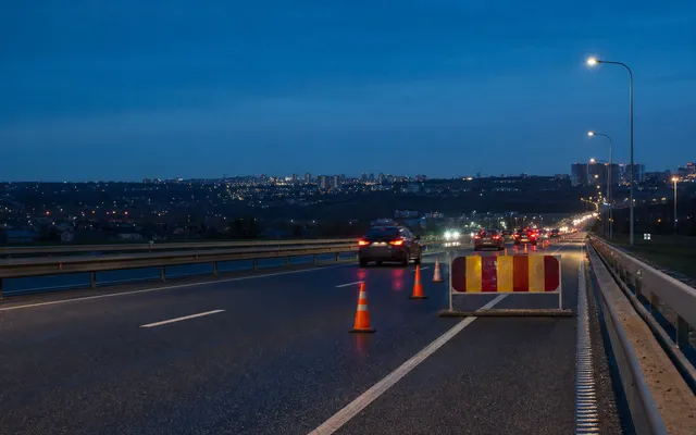 Restricții nocturne pe M3, în zona Băcioi: ce trebuie să știe șoferii