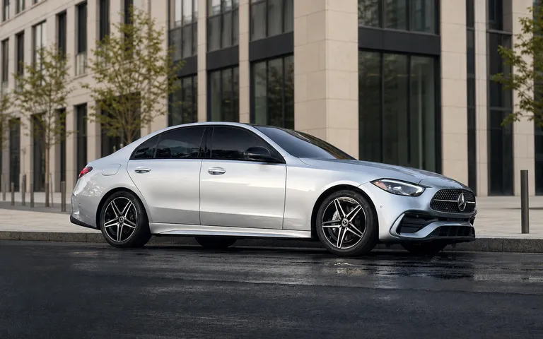 Mercedes-Benz Classe C 2027: cosa cambia e perché resta il diesel Mercedes-Benz Classe C 2027: cosa cambia e perché resta il diesel