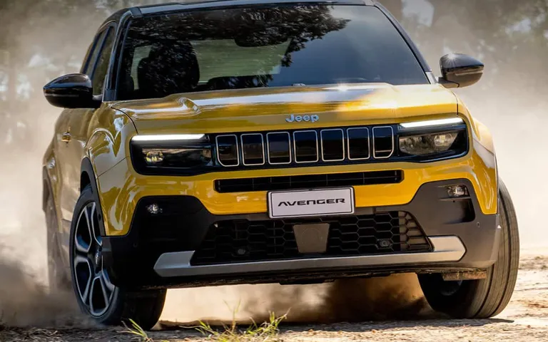 New Jeep Avenger 2026: Specs, Engines, 4xe, Electric Range and 85th Anniversary Edition