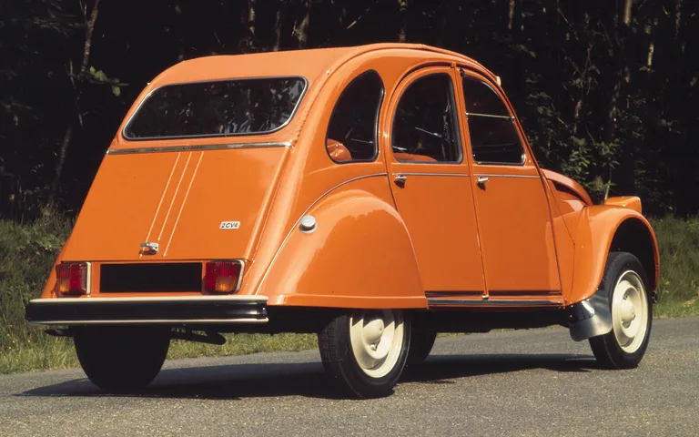 Citroën 2CV Returns as an Electric Car: What We Know So Far Citroën 2CV Returns as an Electric Car: What We Know So Far