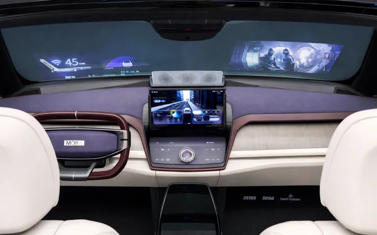 Hyundai: display olografico sul parabrezza dal 2029 Hyundai: display olografico sul parabrezza dal 2029